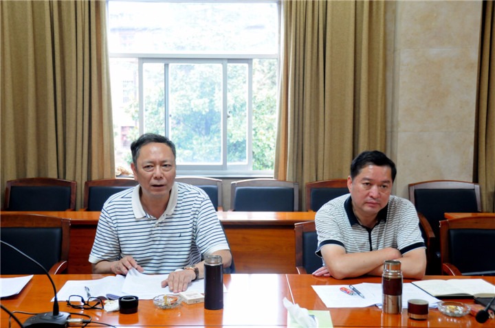 李文斌、覃崇辉到一平浪、羊场煤矿调研