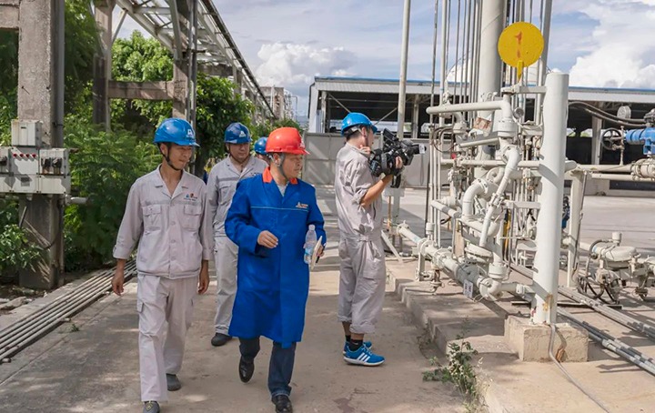 集团党委委员、副总经理缪和星一行赴解化化工开展三季度安全环保工作检查