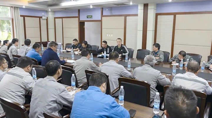 兴发娱乐·(中国游)最新官方网站（煤化）集团对解化化工开展“三抓一保”百日安全活动情况进行督导检查