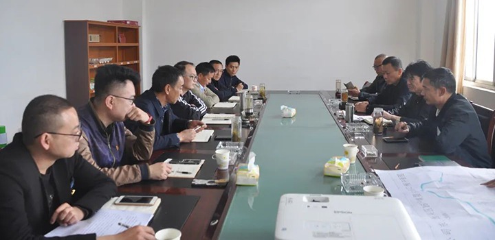 曲靖市能源局、麒麟区能源局一行到陆东煤矿公司开展安全生产督查工作