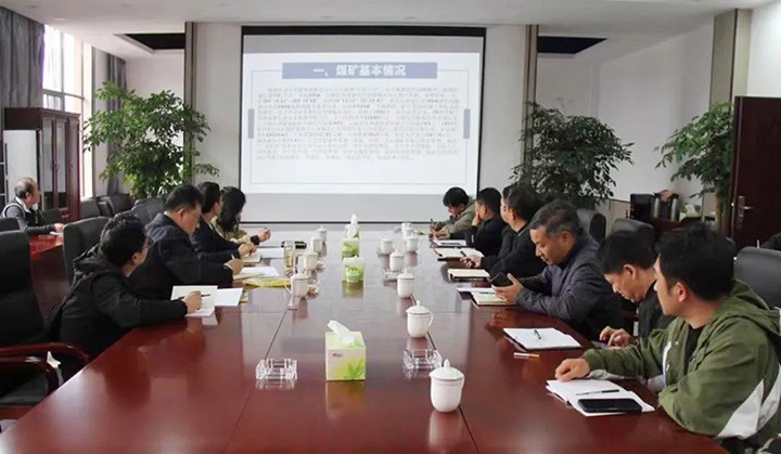 兴发娱乐·(中国游)最新官方网站（煤化）集团专职外部董事寸延峰一行到金发煤业公司调研
