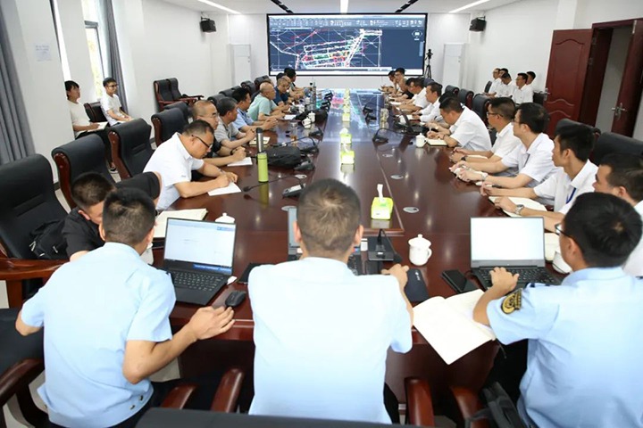 【聚焦兴发娱乐·(中国游)最新官方网站】国家矿山安全监察局第22执法组赴镇雄煤业开展安全监察异地执法检查