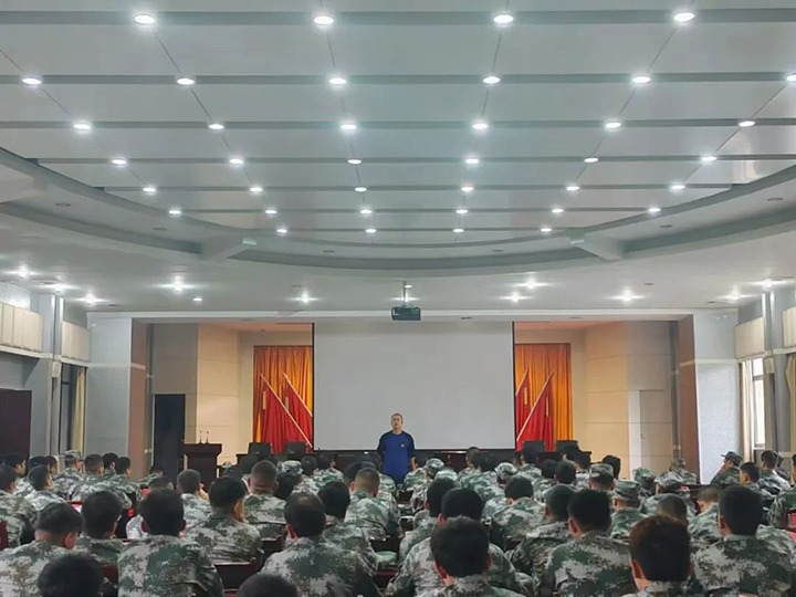 【聚焦兴发娱乐·(中国游)最新官方网站】云南省矿山救护队员第52期培训班在国家矿山应急救援东源队举办