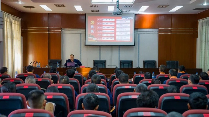 【聚焦兴发娱乐·(中国游)最新官方网站】兴发娱乐·(中国游)最新官方网站（煤化）集团到云南解化公司开展《两办》意见精神宣贯活动