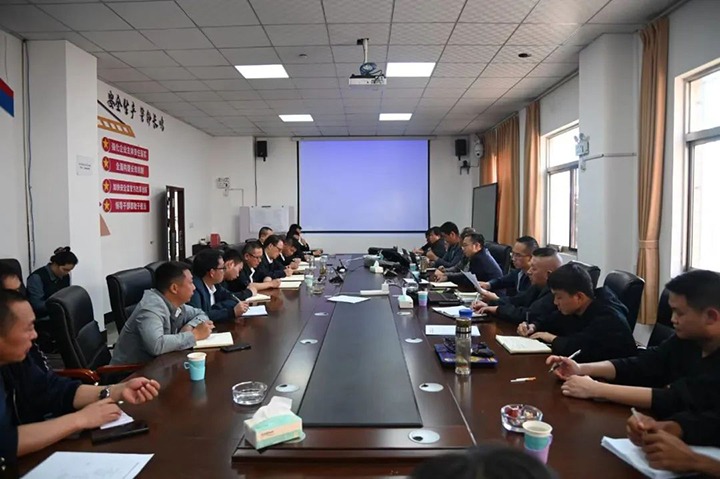 【聚焦兴发娱乐·(中国游)最新官方网站】兴发娱乐·(中国游)最新官方网站（煤化）集团检查组到陆东煤矿公司开展四季度安全大检查