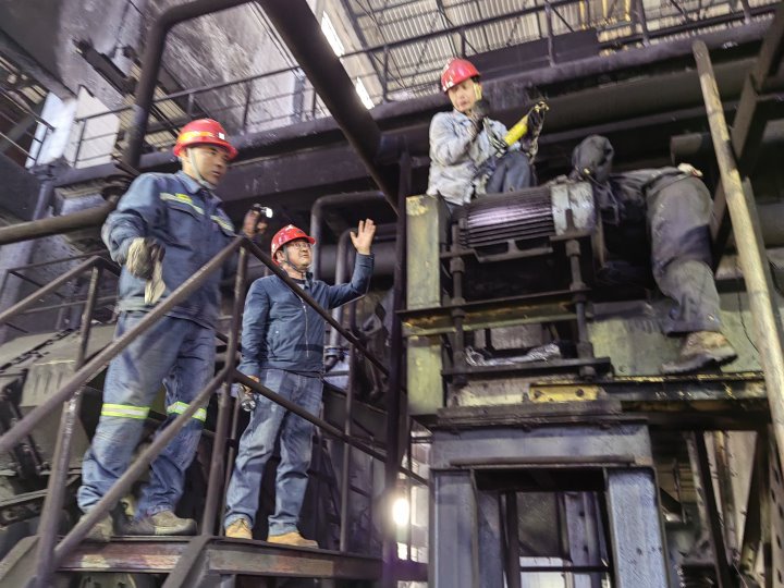 恩洪煤业公司全力打好年终检修战