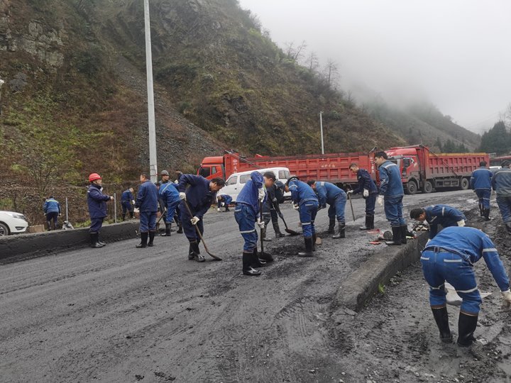 携手共进，共筑美丽矿山