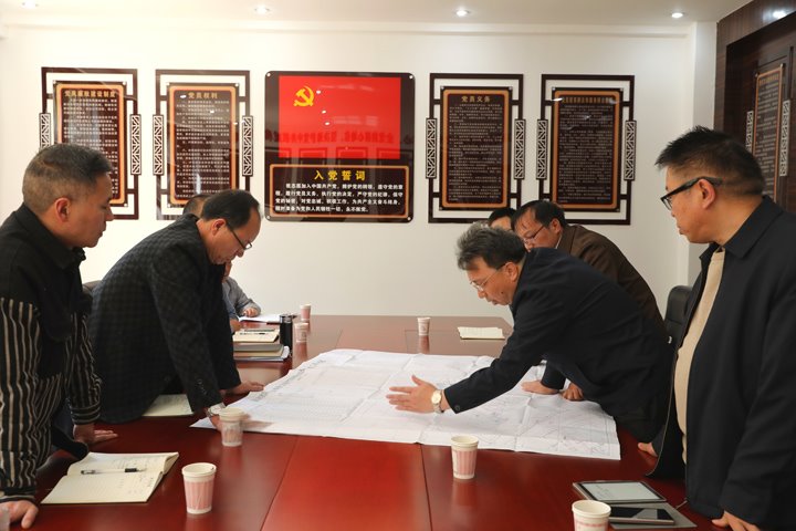 兴发娱乐·(中国游)最新官方网站集团副总经理杜昌华一行到团结煤业公司调研指导工作