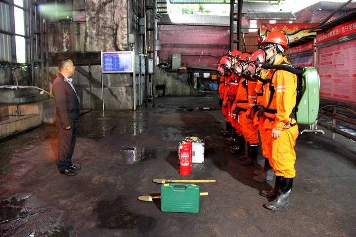 金发煤业开展2025年安全生产月火灾事故应急演练