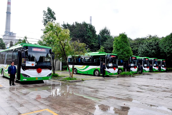 改革为了谁？暖心事里见新生 